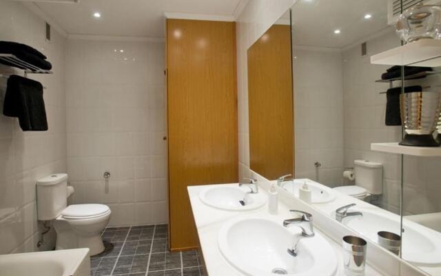 Apartment in Marbella, Malaga 102959