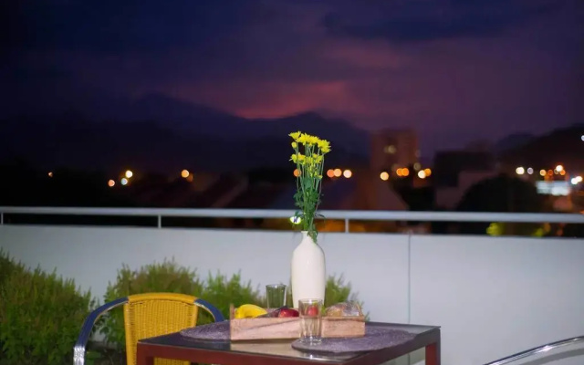 POMPATAO Apartamentos y Suites
