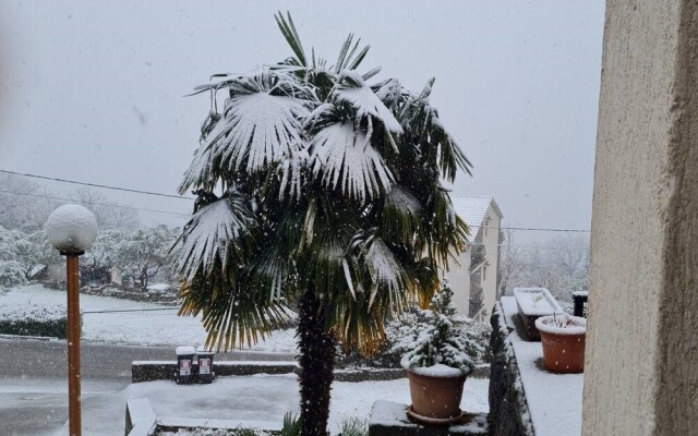 Peacefull Place With Great Seaview