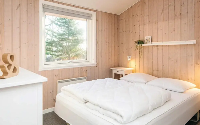 8 Person Holiday Home in Borkop