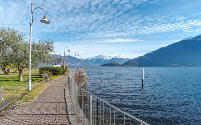 Pianello Charming Lake View