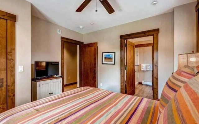 Breck Water House 6111