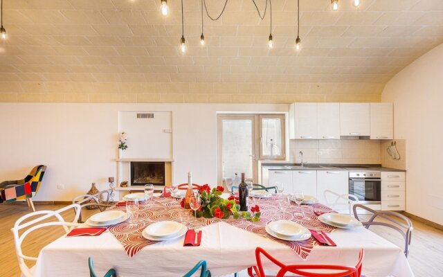 2943 Casa Marangi by Barbarhouse