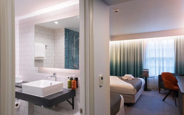 Holiday Inn Doncaster A1 M Jct 36 by IHG