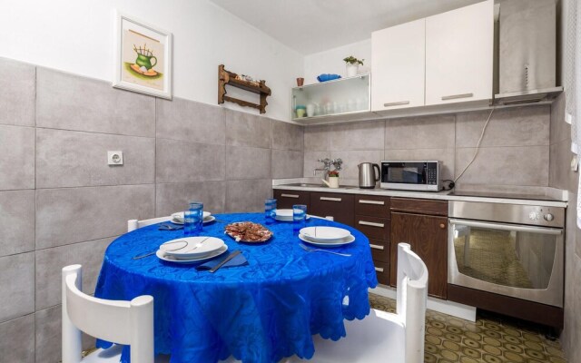 Amazing Apartment in Banjol With 2 Bedrooms and Wifi