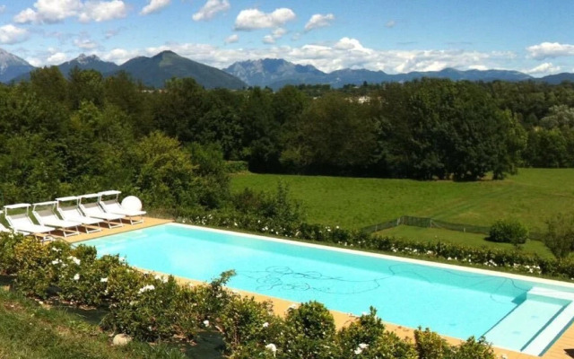 Casale Raffaello B&B