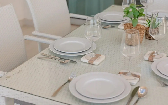 Marbella Hills - Luxury 3 Bed Flat W Sea Views