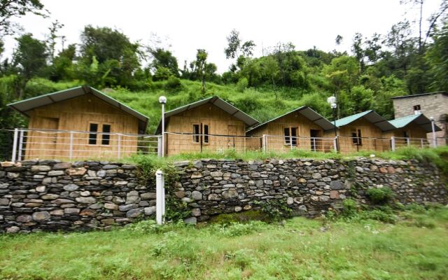 OYO 47035 Reva Camps