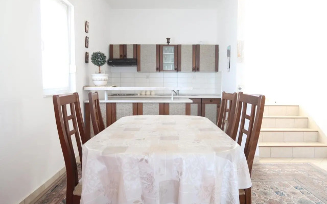 Apartments Maras