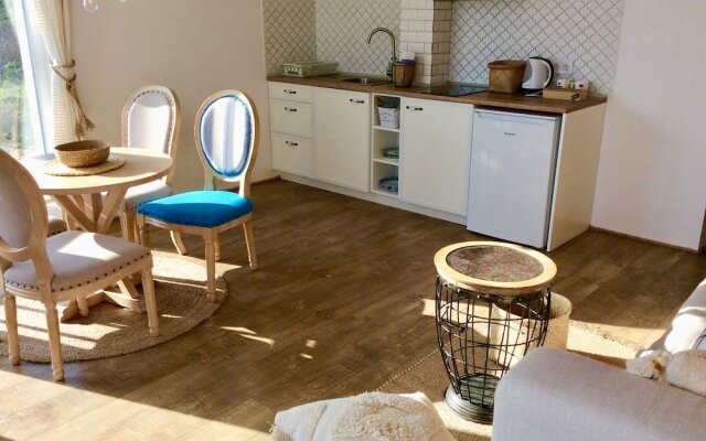 Casa de Oro Aparthotel