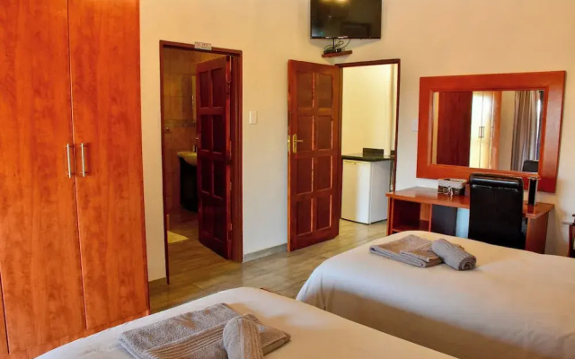Lucca Lodge