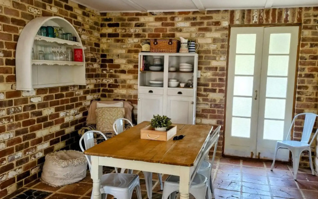 Yanchep Seaside Cottage