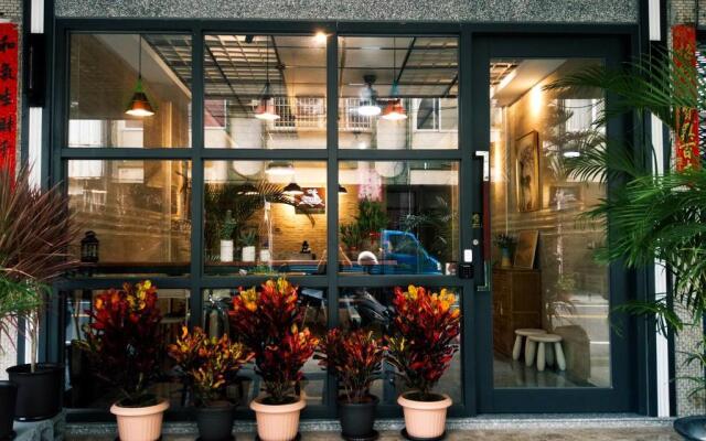 Lu-Kang Traveler Inns