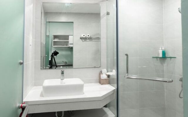 New Milano Hotel & Apartment