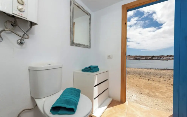 Wooden Cabin Next to the Beach