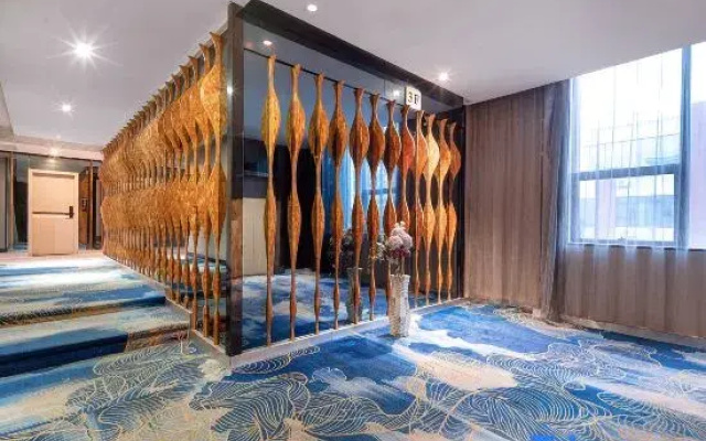 K. Y. Hotel