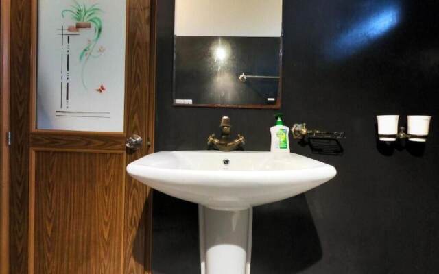 Wagon Wheel Inn - Hostel