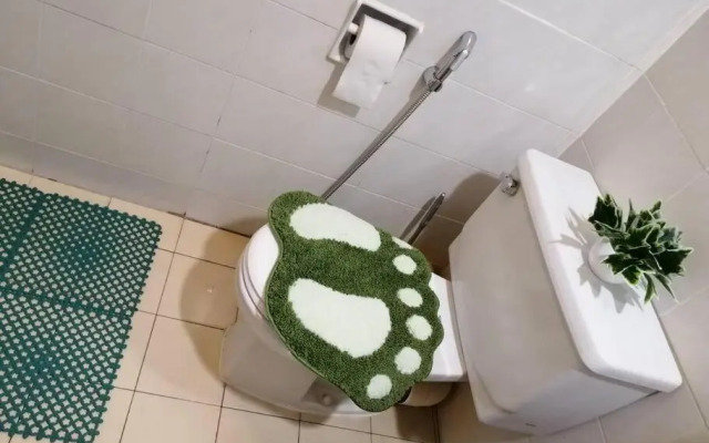 InvincibleSeaview Batu Ferrighi Sri Sayang 無敵海景 2-5