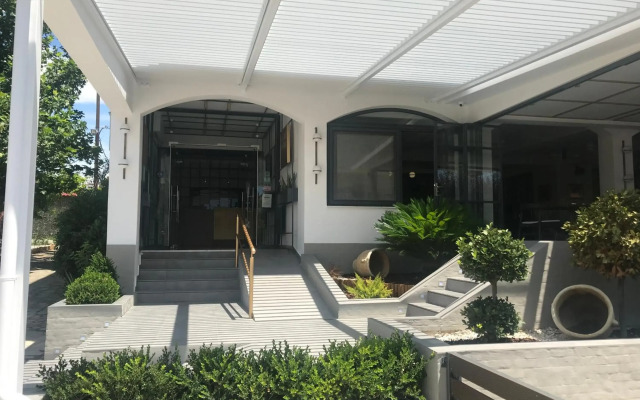 Fanari Hotel