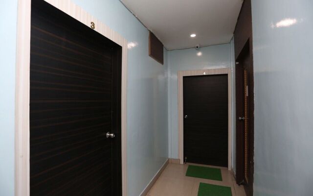 OYO 27016 Hotel Sai Siddhi