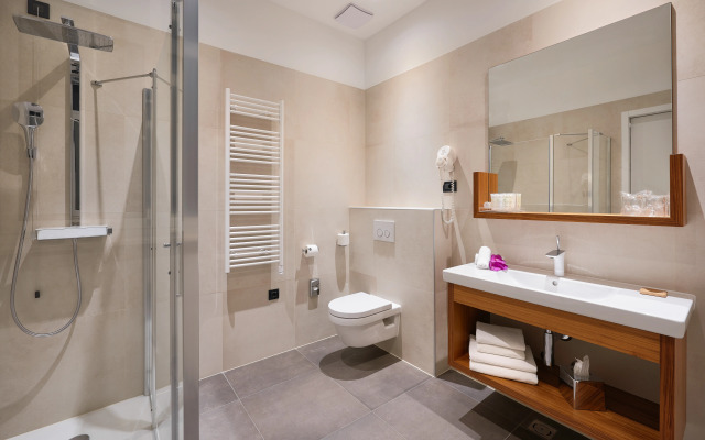 Cornaro Hotel