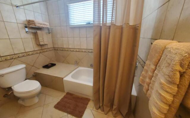 EliMar Bay View Studio