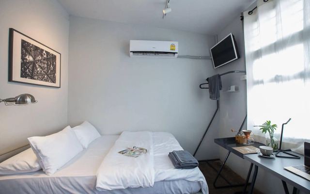 2W Bed & Breakfast Bangkok