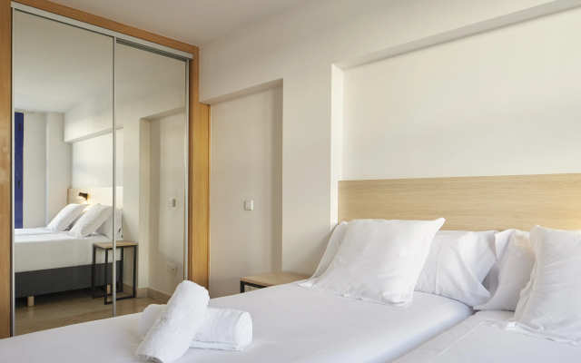 Iraipe Logroño Hotel