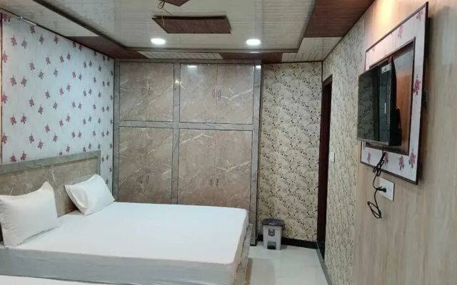 Hotel Tulsi Palace