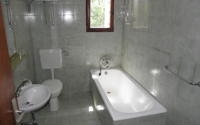 Apartment Pupa - nice family apartments: A3 Tea Petrcane, Zadar riviera