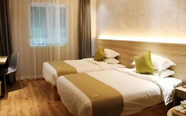 Vatica Fuzhou West Second Ring Road Xihu Park Hotel