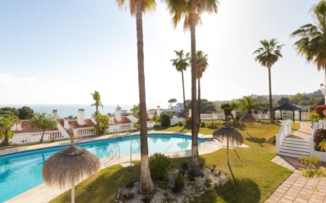 Preciosa casa con piscina comunitaria en Benalmádena