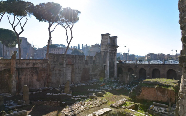 Roman Forum Holiday Fori