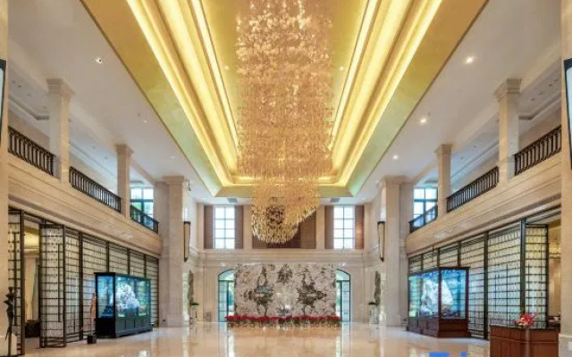 Sparkling Legend  Apartment