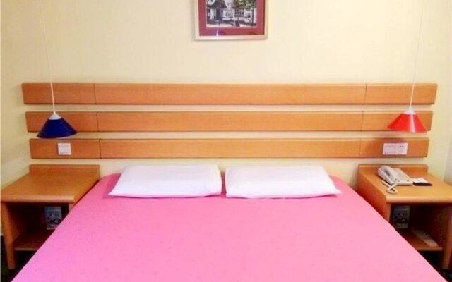 Home Inn Jining Guhuai Road
