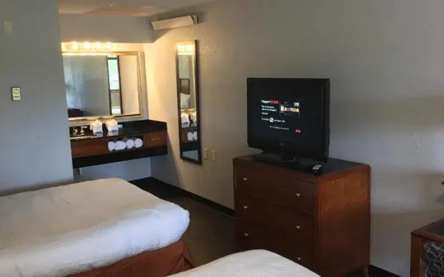 Extenda Suites Mobile North (Ex Red Roof Inn North)