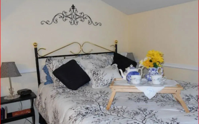 Lake Valley Legends B&B