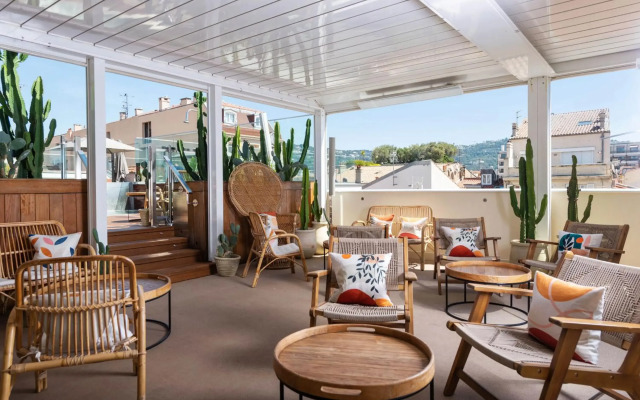 Five Seas by Inwood Hotels