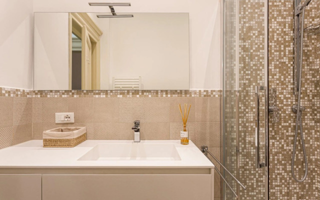 Restayled Chic Apartement