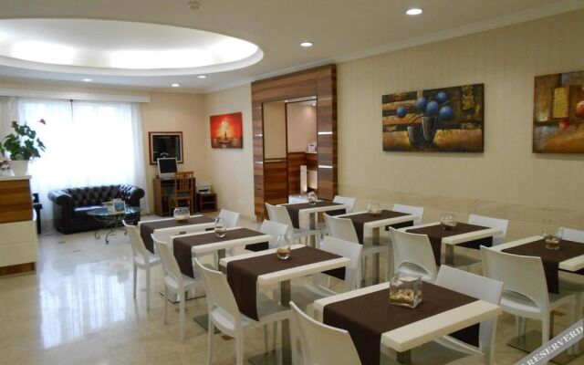 Hotel Riviera, Sure Hotel Collection by Best Western