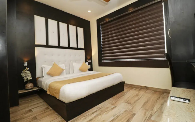 Hotel Mirage Residency