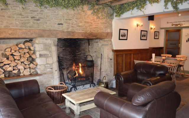 Old Swan Inn Lechlade