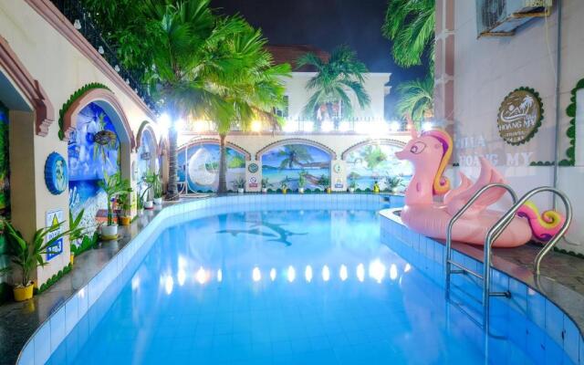 Ruby Villa F1