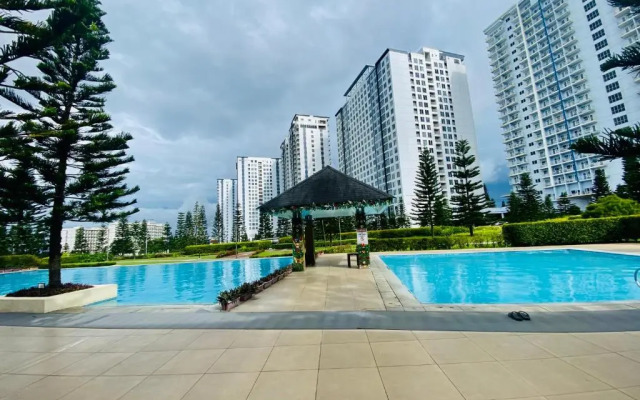 Rm503 Wind Tower 2 Condo Airbnb