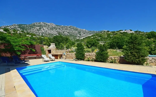 Sani Cesarica in Cesarica