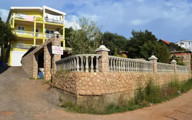 Tiffany's Villa