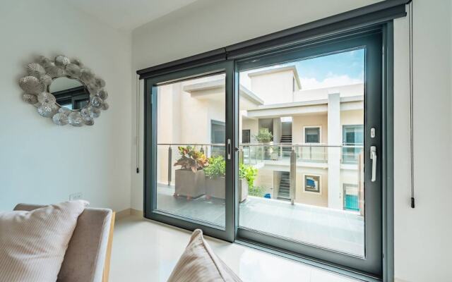 Waykiri Luxury Apartment, Unit A-13