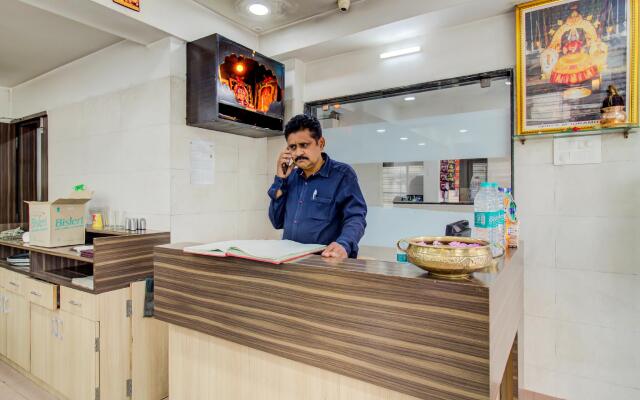 OYO 68808 Hotel Raghav