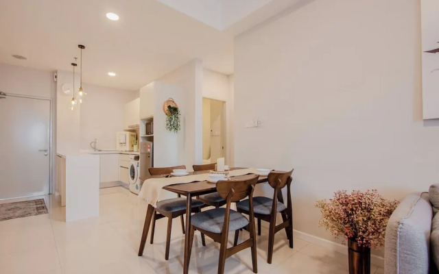 NaiBnB @ Chambers Residence