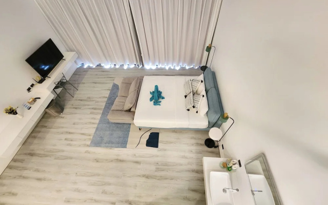 Unique Pool Slide Access Townhouse